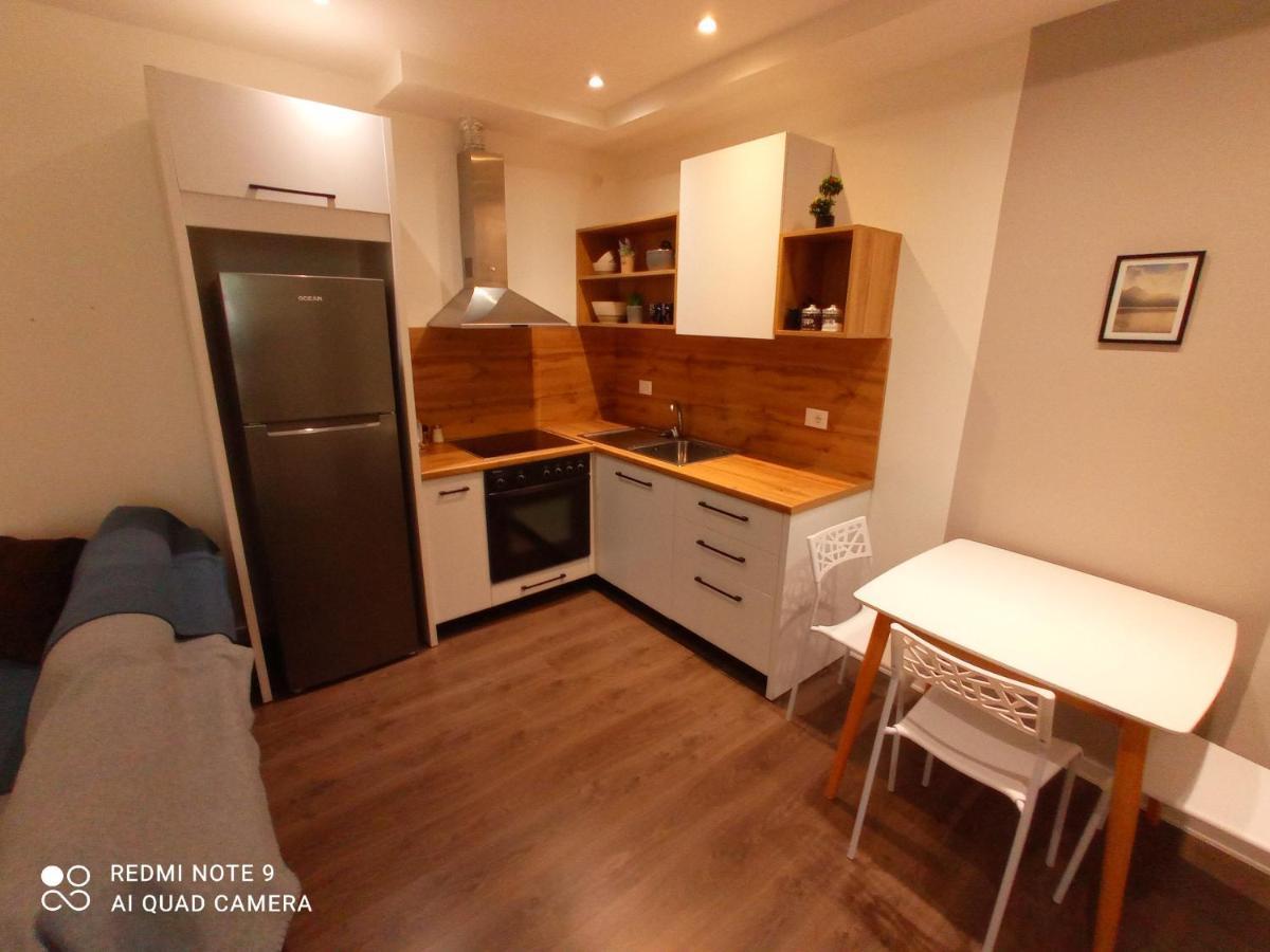 Tirana Apartment Garda Eksteriør billede