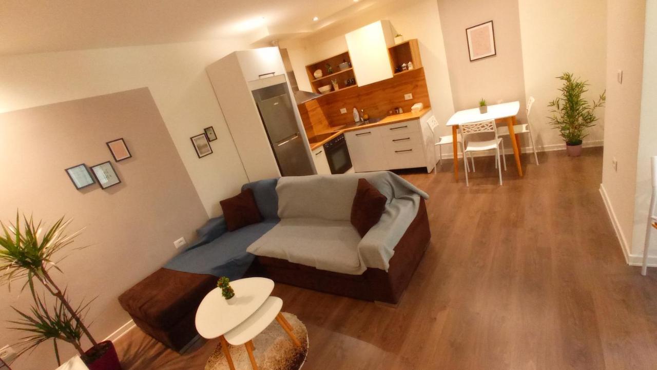 Tirana Apartment Garda Eksteriør billede